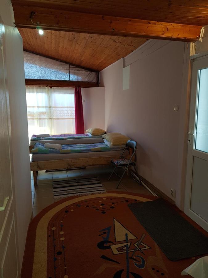 Hompot Accommodation Deva Exterior foto